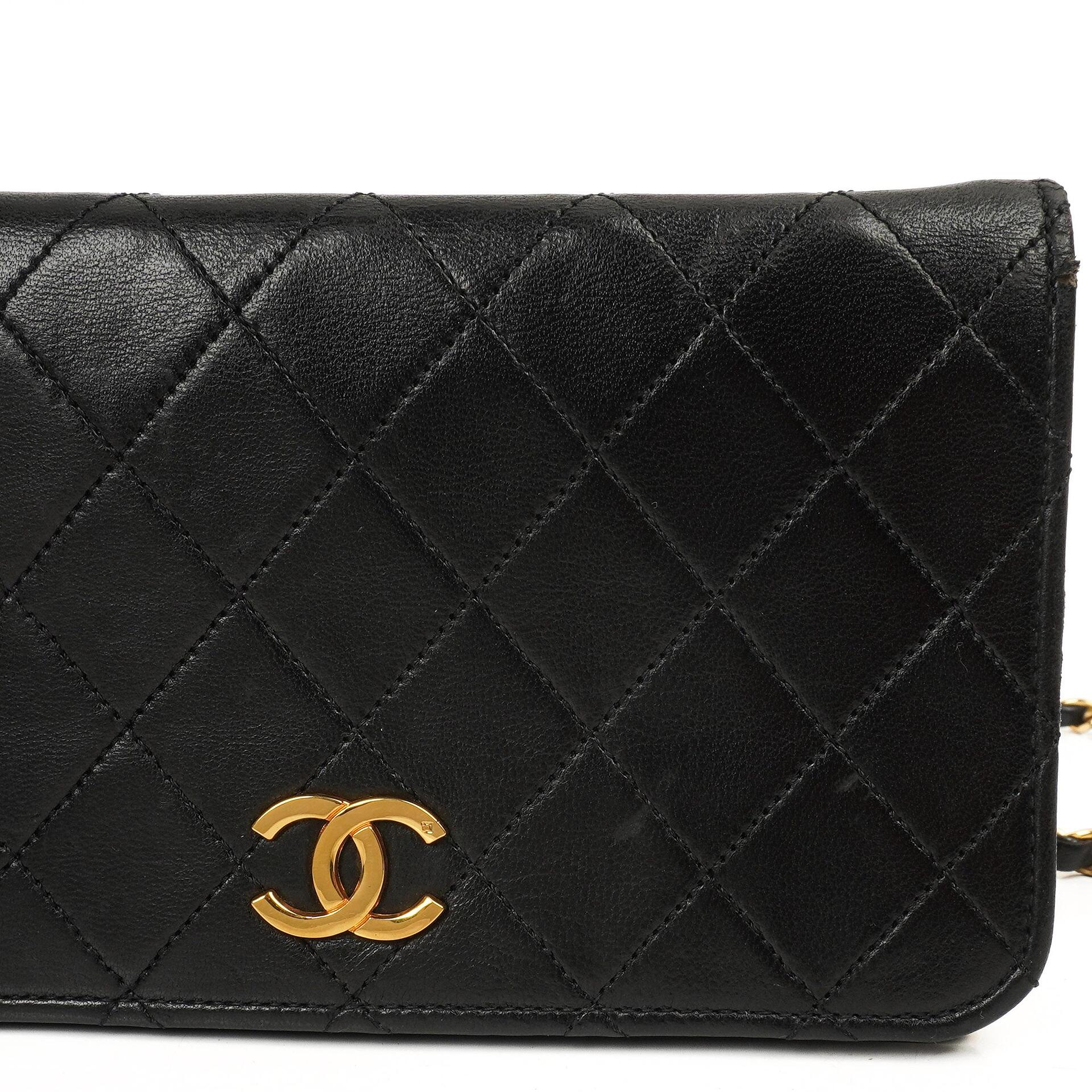 Chanel Mini Classic WOC Schwarz Gequiltetes Lammleder Full Flap Wallet on Chain mit 24K Gold Hardware