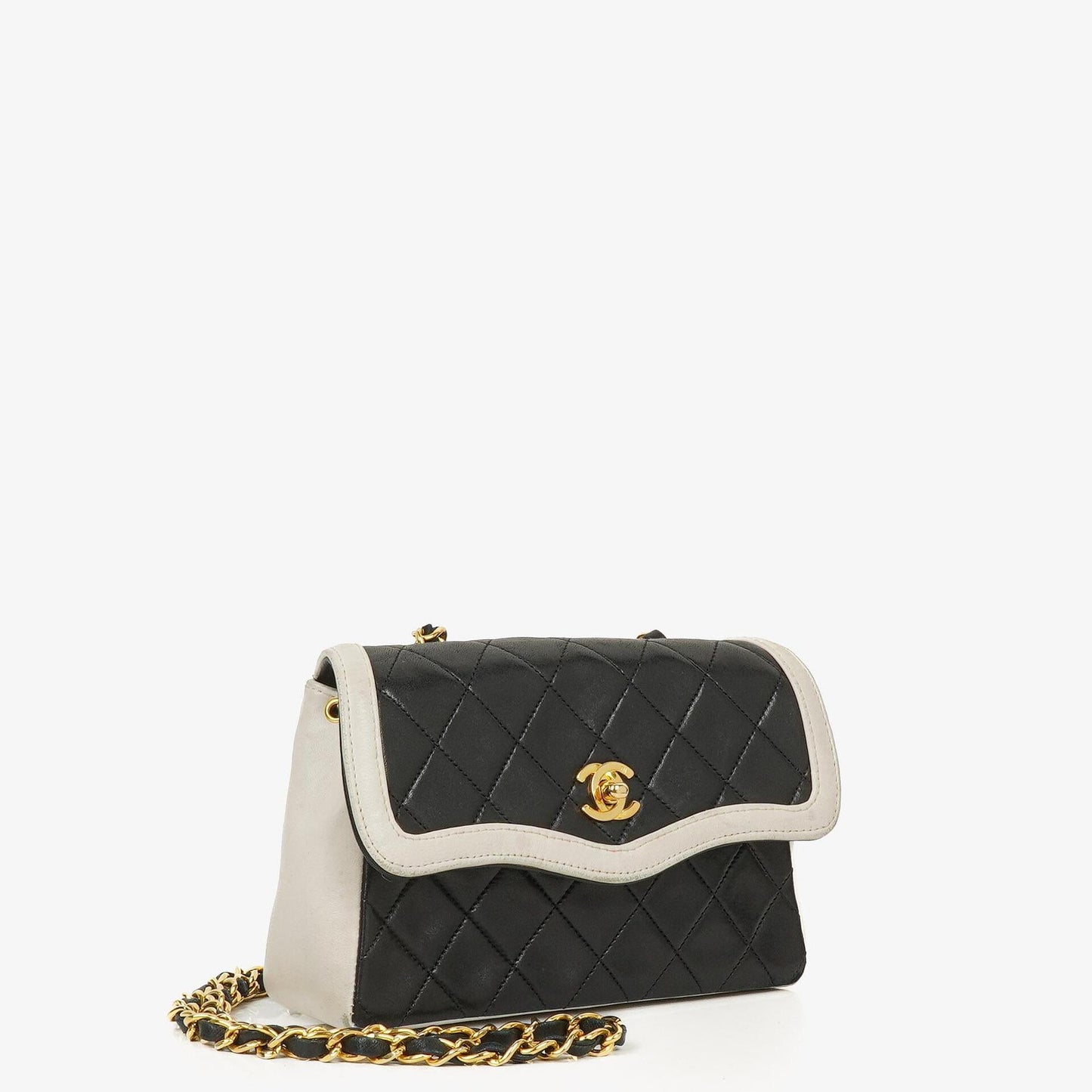 Chanel Mini Diana Flap Tasche aus schwarz-weißem gestepptem Lammleder mit 24K vergoldeten Beschlägen