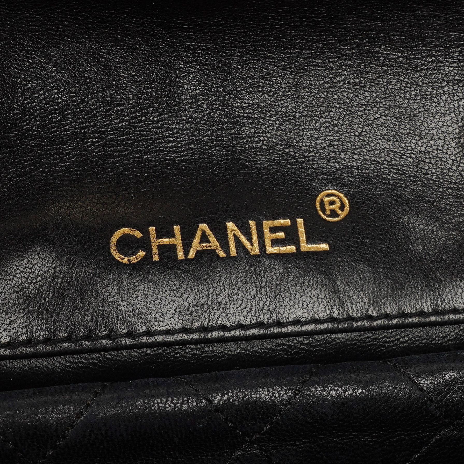 Chanel Mini Diana Flap Tasche aus schwarz-weißem gestepptem Lammleder mit 24K vergoldeten Beschlägen