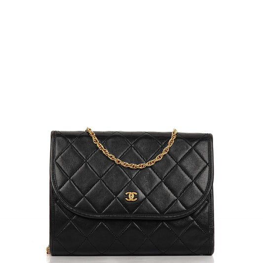 Chanel Mini Klapptasche Schwarze gesteppte Lammleder mit 24K vergoldeten Beschlägen Gut