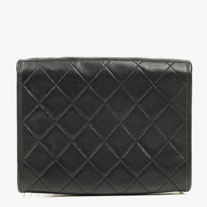 Chanel Mini Flap Bag aus schwarzem gestepptem Lammleder mit 24K-vergoldeten Beschlägen