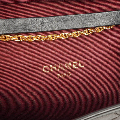 Chanel Mini Flap Bag aus schwarzem gestepptem Lammleder mit 24K-vergoldeten Beschlägen