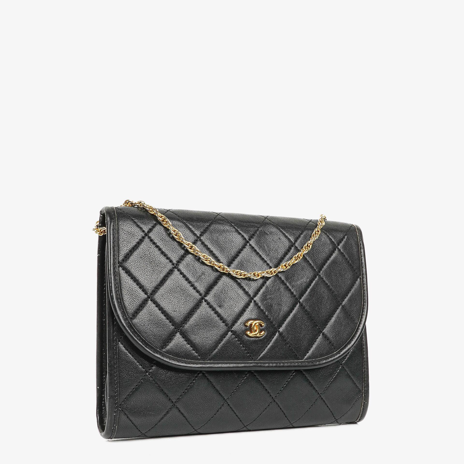 Chanel Mini Flap Tasche aus schwarzem gestepptem Lammleder mit 24K vergoldeter Hardware