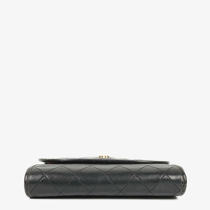 Chanel Mini Flap Tasche aus schwarzem gestepptem Lammleder mit 24K vergoldeter Hardware