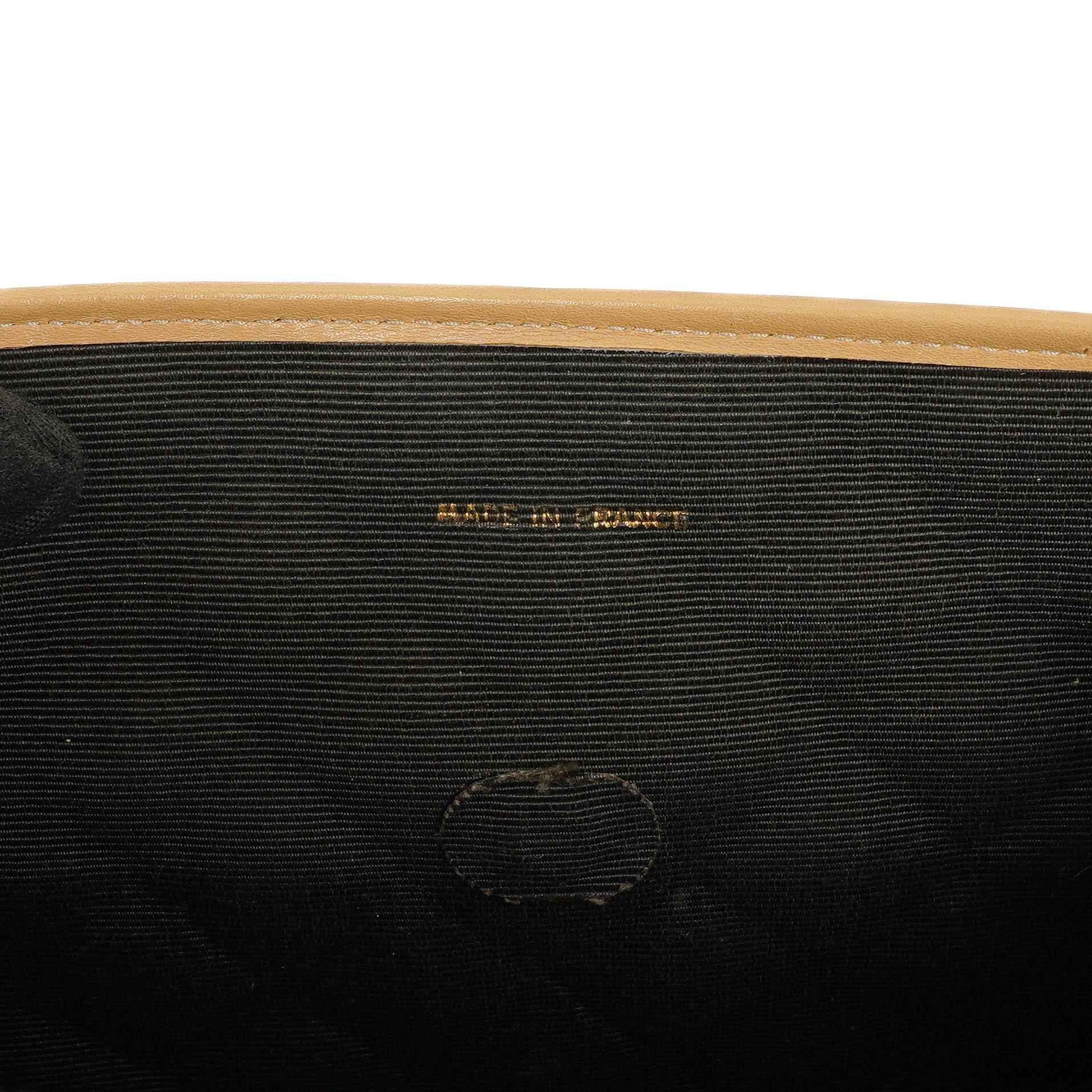 Chanel Mini Klappentasche in Beige Gestepptes Lammleder mit 24k Vergoldeten Beschlägen