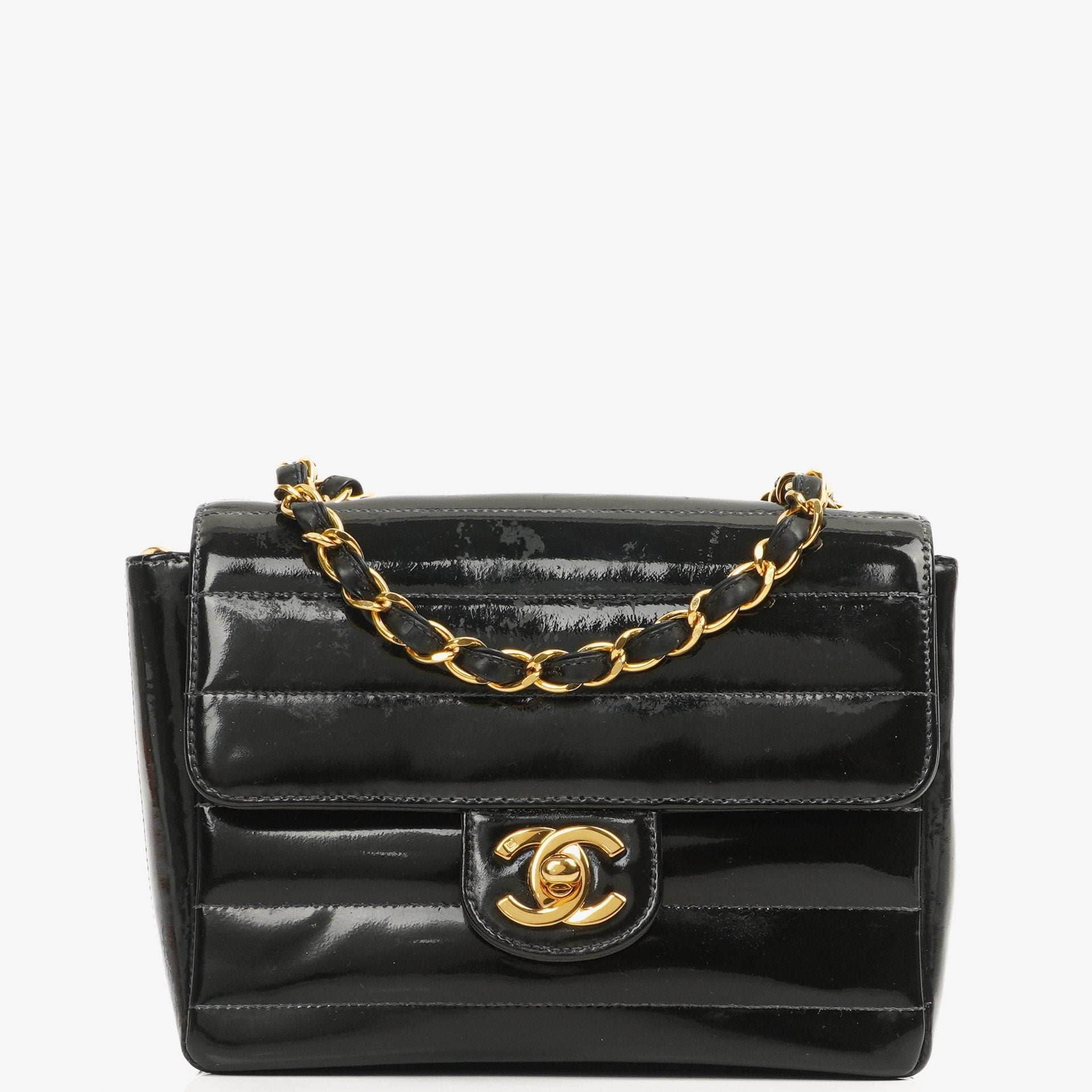 Chanel Mini Square Flap Bag aus schwarzem horizontal gestepptem Lackleder mit 24K vergoldeter Hardware