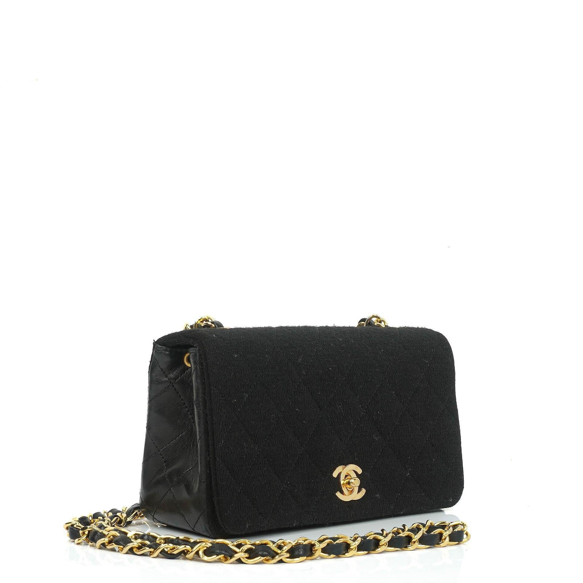 Chanel Mini Full Flap Vintage Tasche aus schwarzem gestepptem Jersey und Lammleder mit 24K vergoldeter Hardware