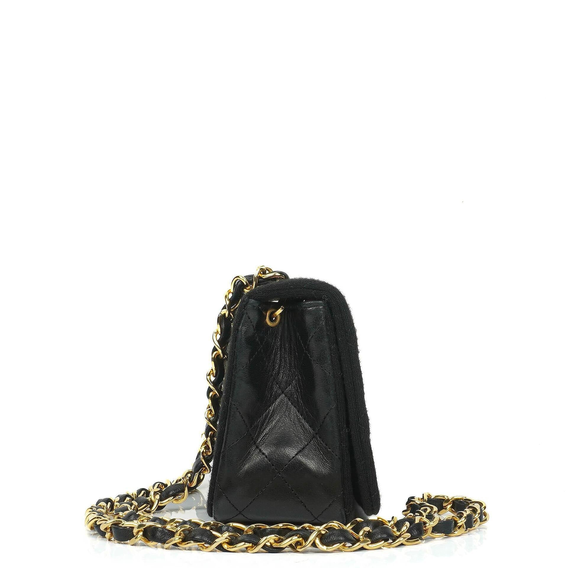 Chanel Mini Full Flap Vintage Tasche aus schwarzem gestepptem Jersey und Lammleder mit 24K vergoldeter Hardware