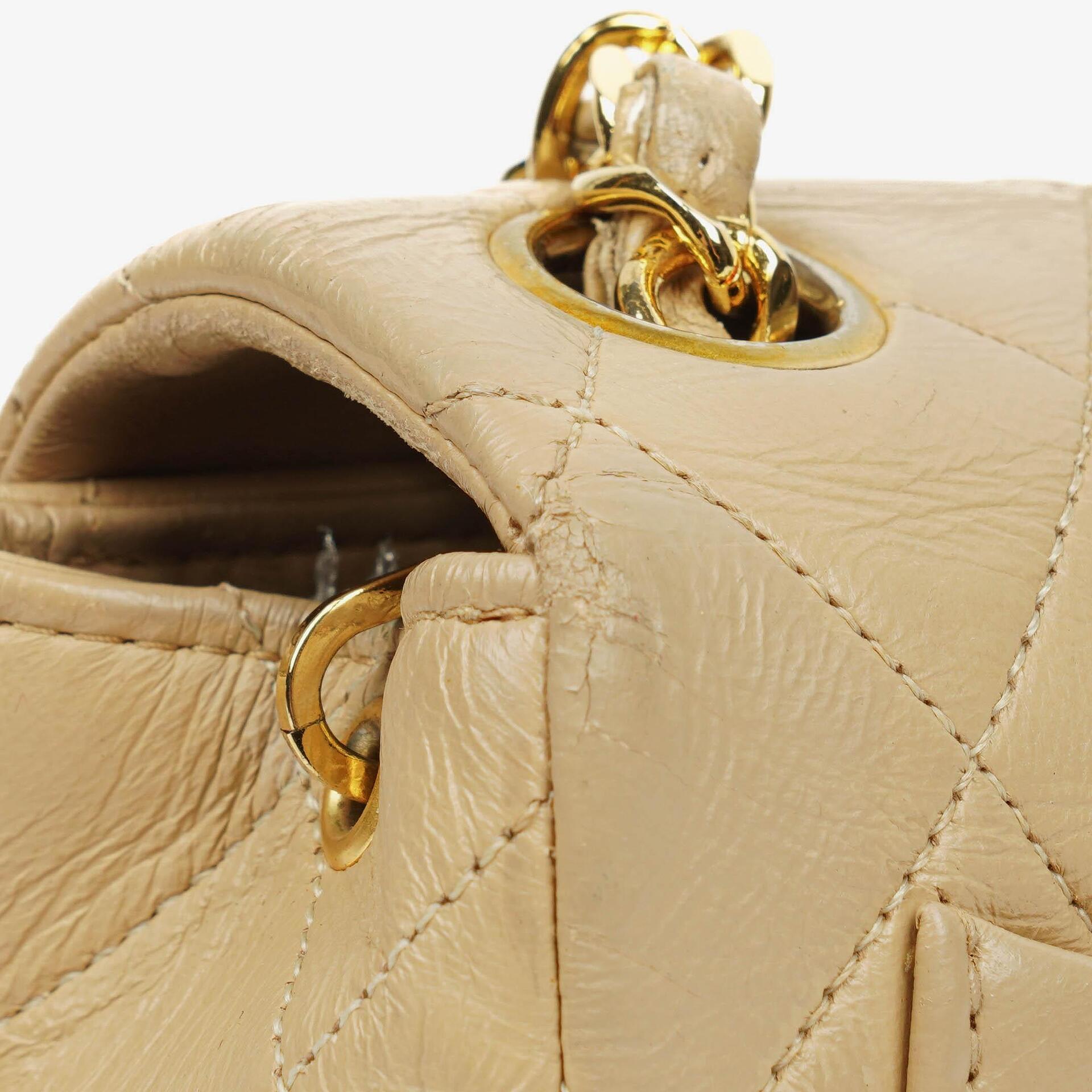 Chanel Mini Square Klappentasche aus beigem gestepptem Leder mit 24K vergoldeten Beschlägen