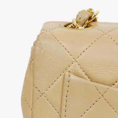Chanel Mini Square Klappentasche aus beigem gestepptem Leder mit 24K vergoldeten Beschlägen