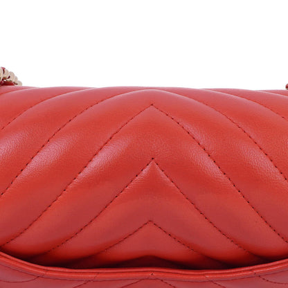 Chanel Mini Rectangular Classic Single Flap Bag aus Korallen Chevron gestepptem Lammleder mit goldfarbener Hardware