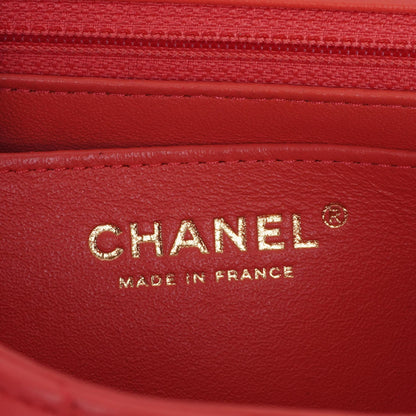 Chanel Mini Rectangular Classic Single Flap Bag aus Korallen Chevron gestepptem Lammleder mit goldfarbener Hardware