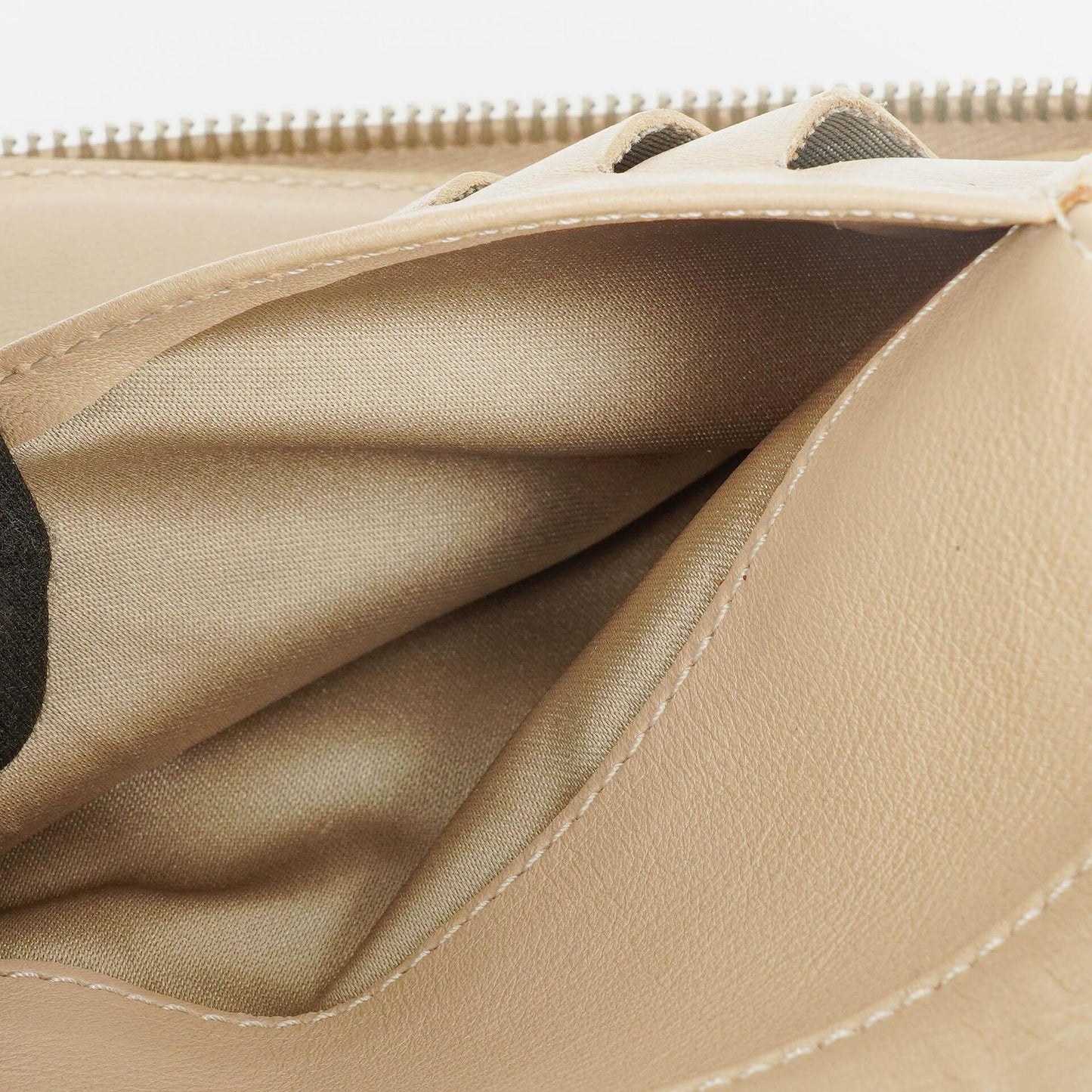 Chanel Mini rechteckige doppelseitige Klapptasche aus gestepptem Lackleder
