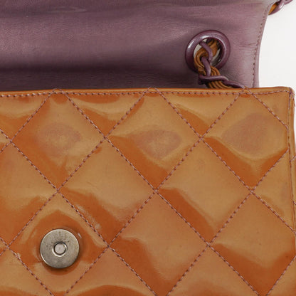 Chanel Mini Rectangular Flap Tasche aus gestepptem Lackleder