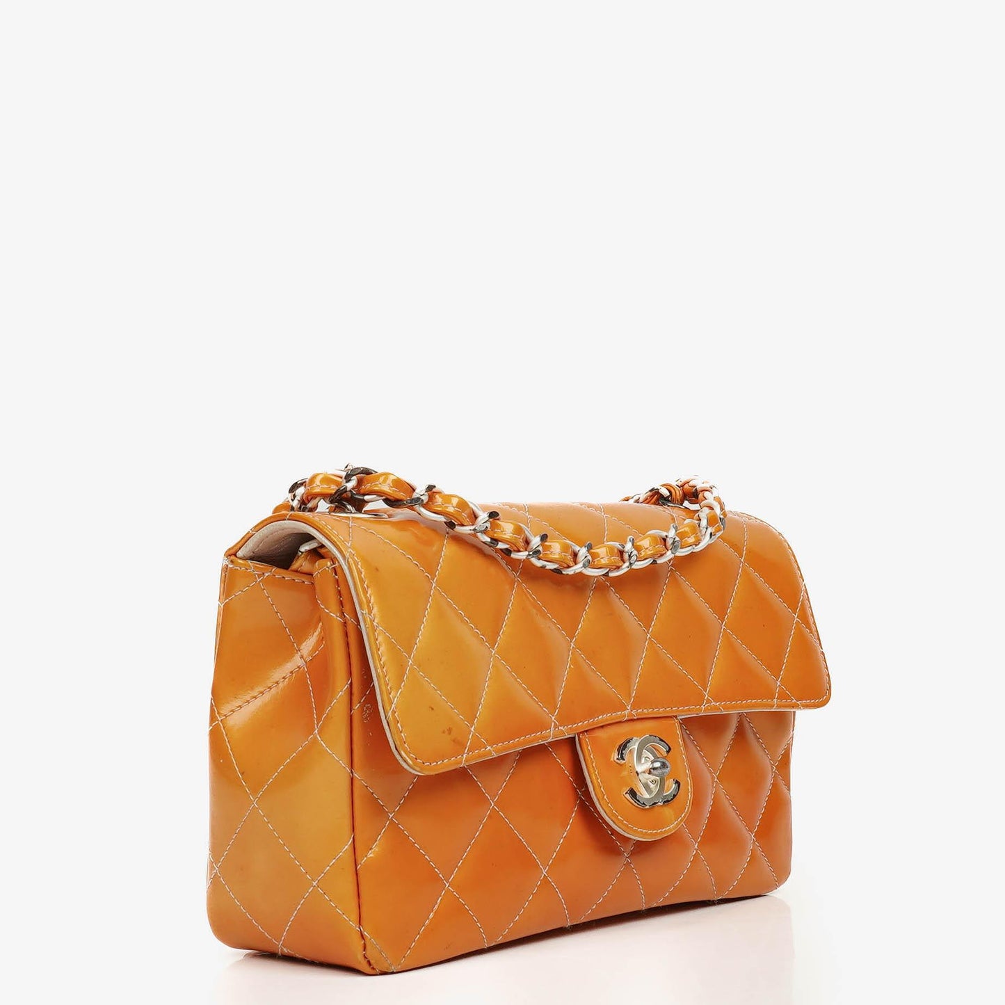 Chanel Mini Rectangular Flap Bag aus gestepptem Lackleder
