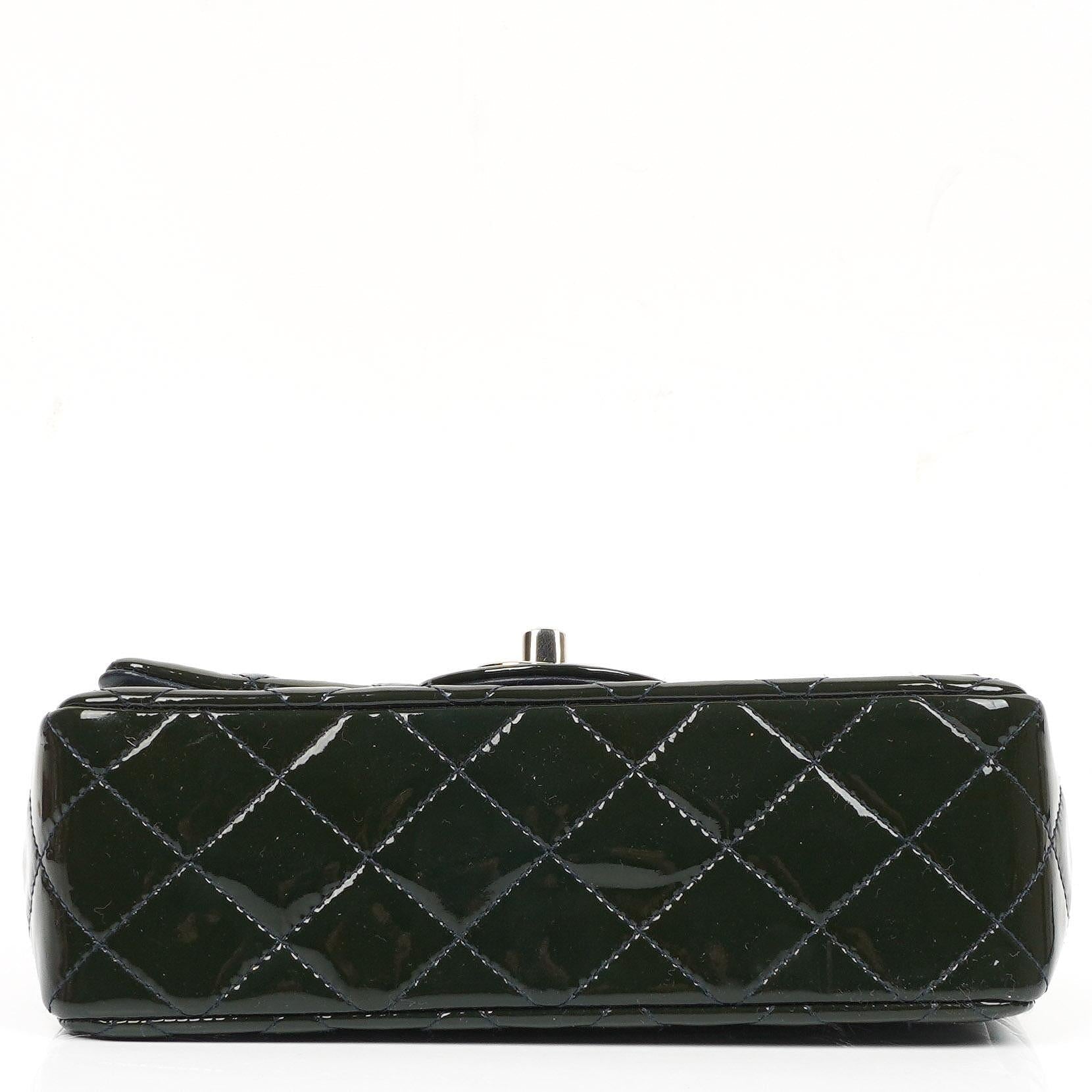 Chanel Mini Rechteckige Klappentasche In Gepolstertem Lackleder Mit Silberfarbener Hardware, 2013-2014