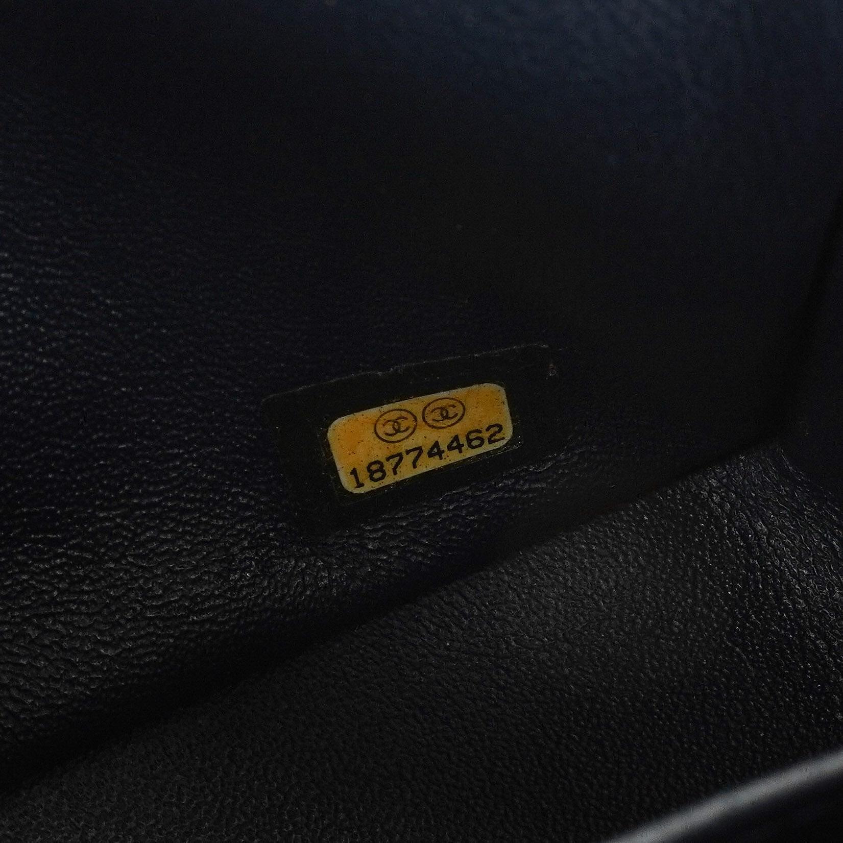 Chanel Mini Rechteckige Klappentasche In Gepolstertem Lackleder Mit Silberfarbener Hardware, 2013-2014