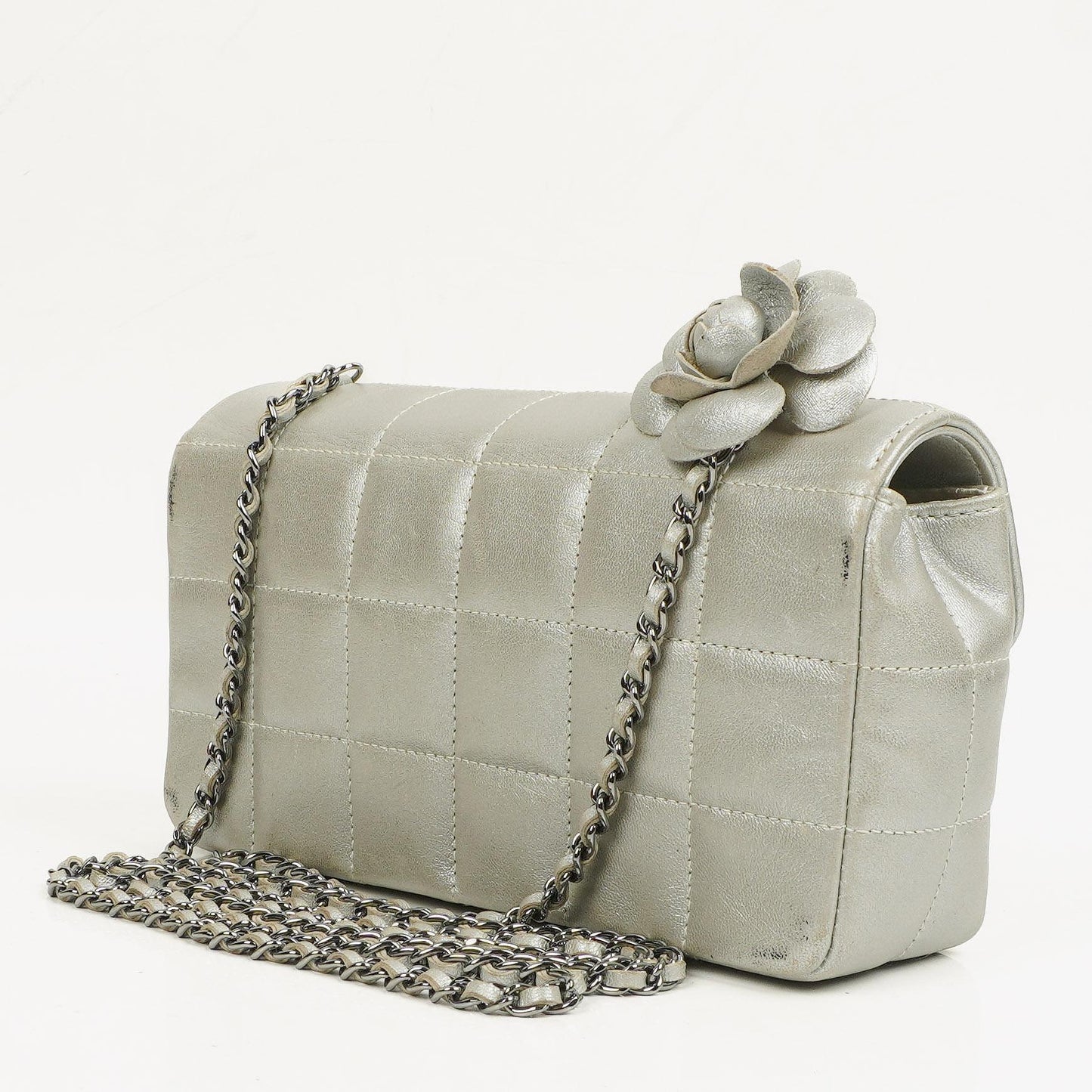 Chanel Mini Rectangular Single Flap Tasche Blume aus metallic-silbernem gestepptem Lammleder mit silberfarbenen Beschlägen