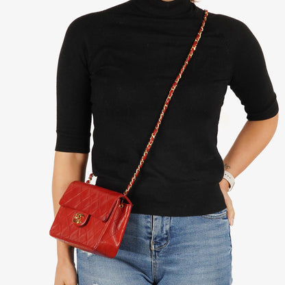Chanel Mini Quadrat Klassische Klapptasche Rotes Gequiltetes Lammleder 24K Vergoldete Hardware
