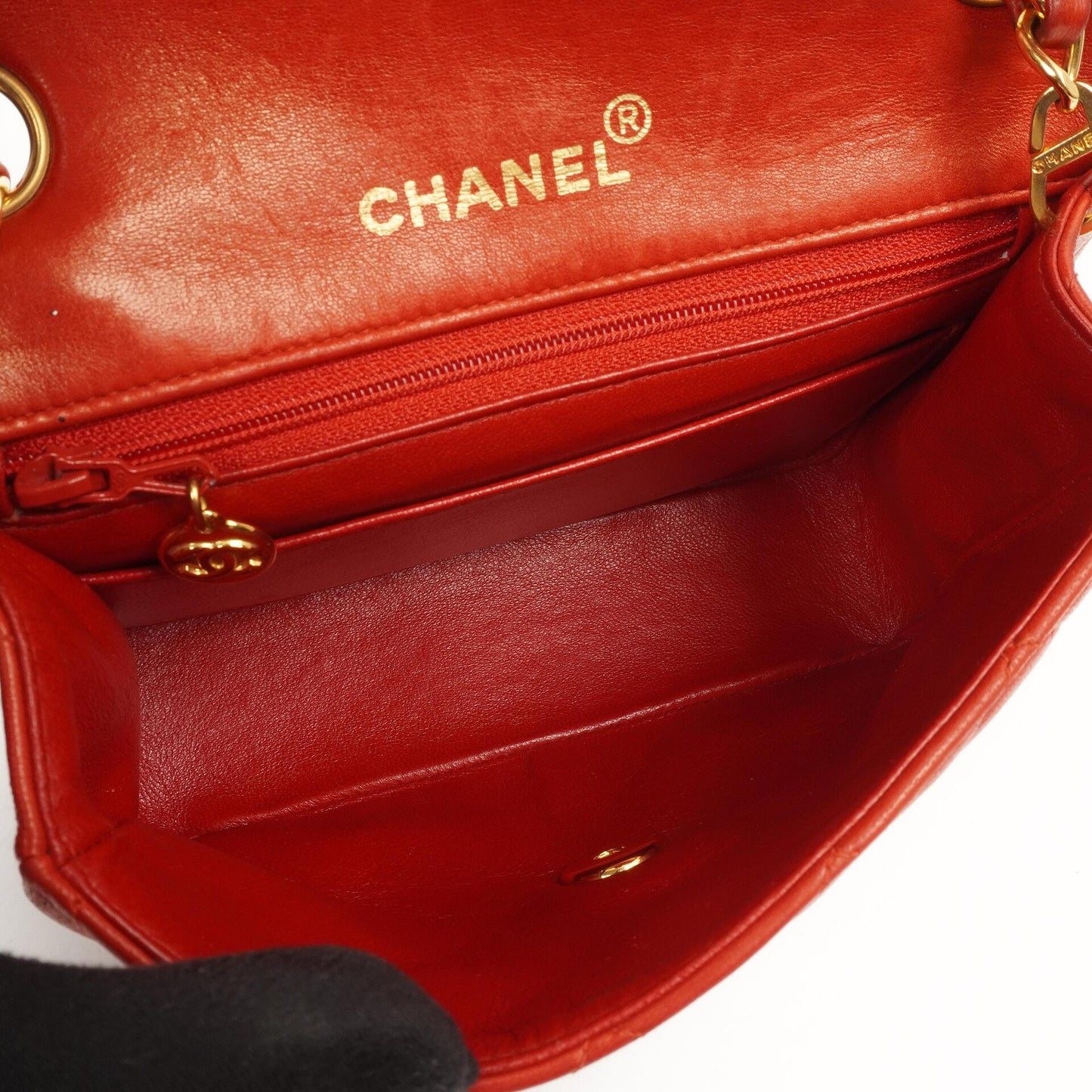 Chanel Mini Square Classic Flap Bag aus rotem gestepptem Lammleder mit 24K vergoldeten Beschlägen