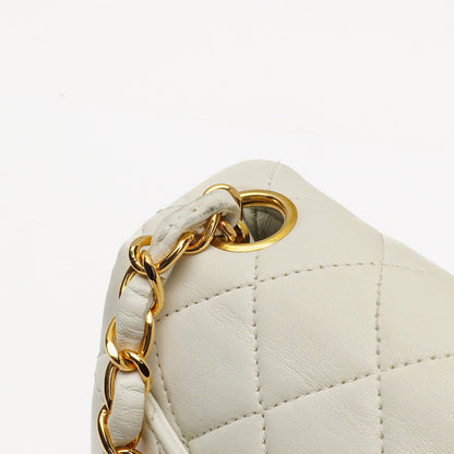 Chanel Mini Square Classic Flap Tasche Weiß Stepp-Lammleder mit 24K vergoldeten Beschlägen, 1997-199