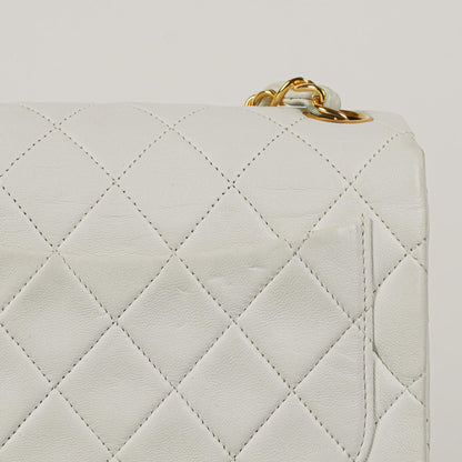 Chanel Mini Square Classic Flap Bag aus weißem gestepptem Lammleder mit 24K vergoldeten Beschlägen