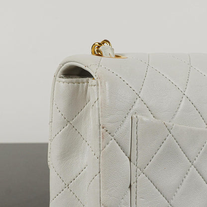 Chanel Mini Square Classic Flap Bag aus weißem gestepptem Lammleder mit 24K vergoldeten Beschlägen