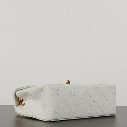Chanel Mini Square Classic Flap Bag aus weißem gestepptem Lammleder mit 24K vergoldeten Beschlägen