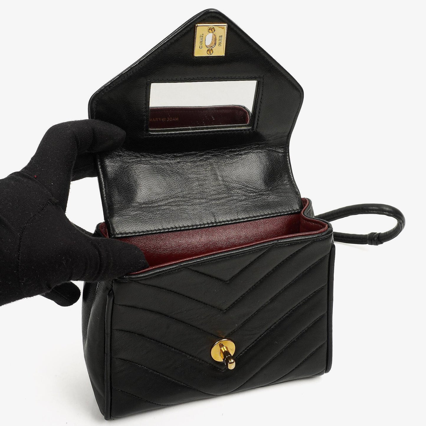 Chanel Mini Quadratische Klappentasche Chevron Gepolstertes Lammleder 24K vergoldete Hardware