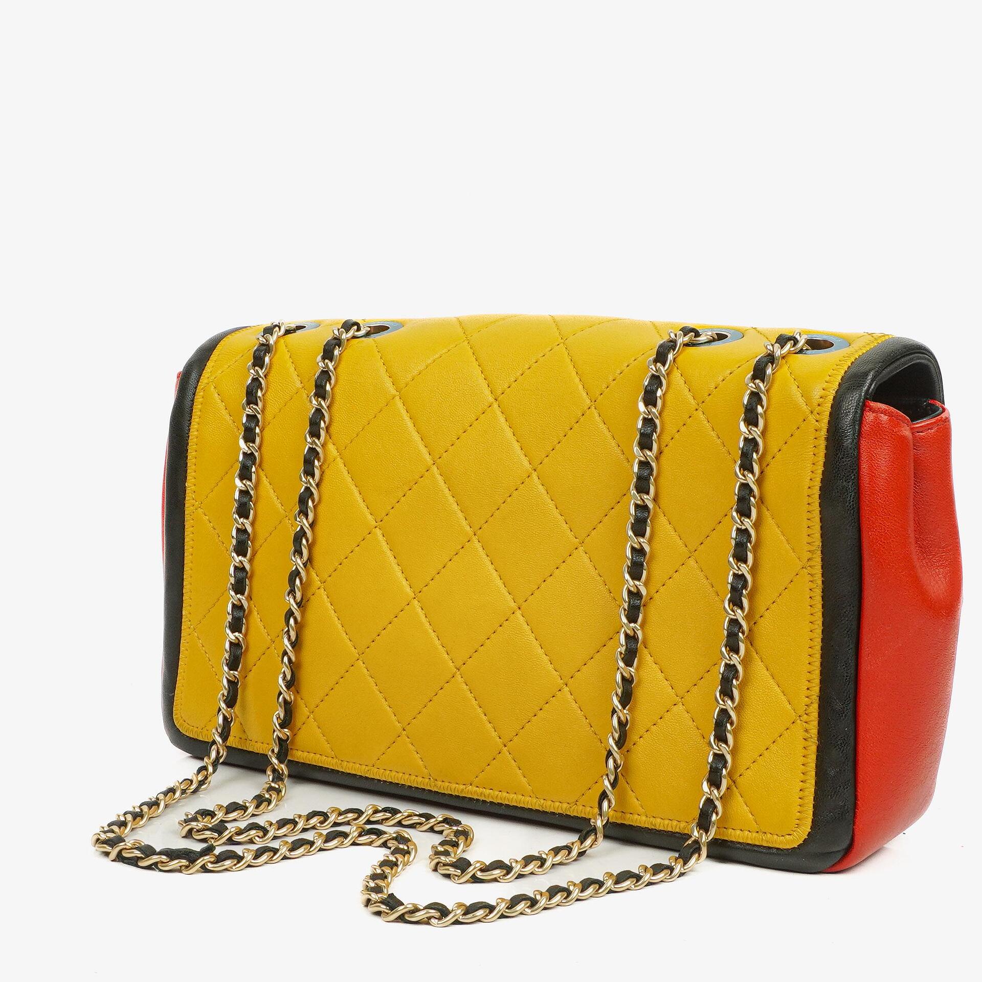 Chanel Tri-Color Medium Graphic Flap Bag aus mehrfarbigem Lammleder