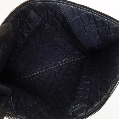 Chanel Große Kosmetiktasche aus marineblauem Lammleder und olivgrünem gestepptem Lackleder, 2014