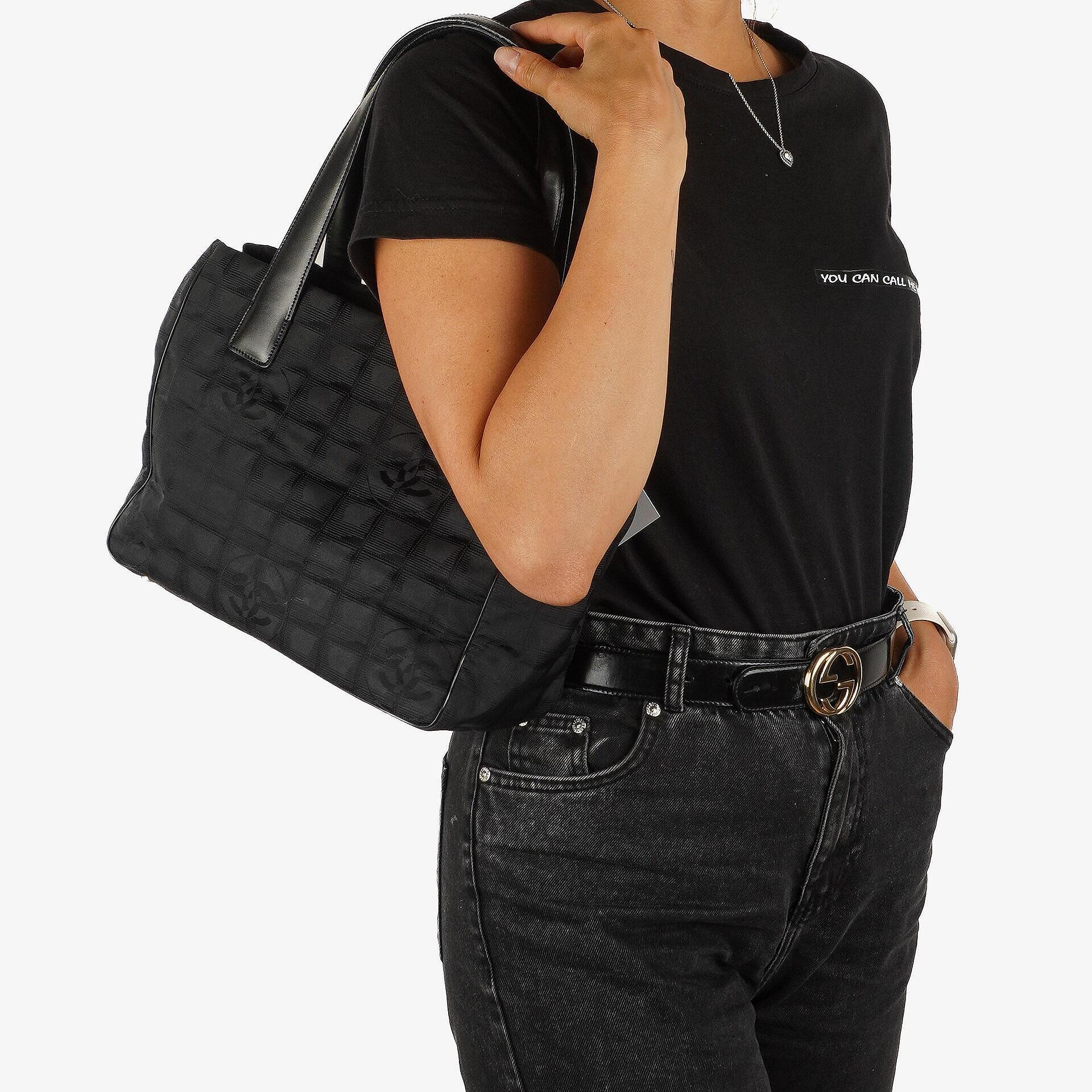 Chanel New Travel Line PM Tote Tasche Schwarz Nylon