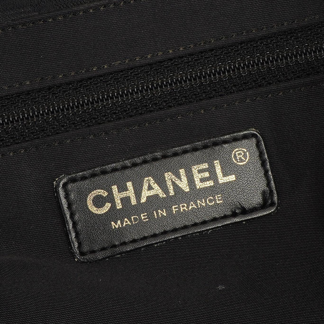 Chanel New Travel Line PM Tote Tasche Schwarz Nylon