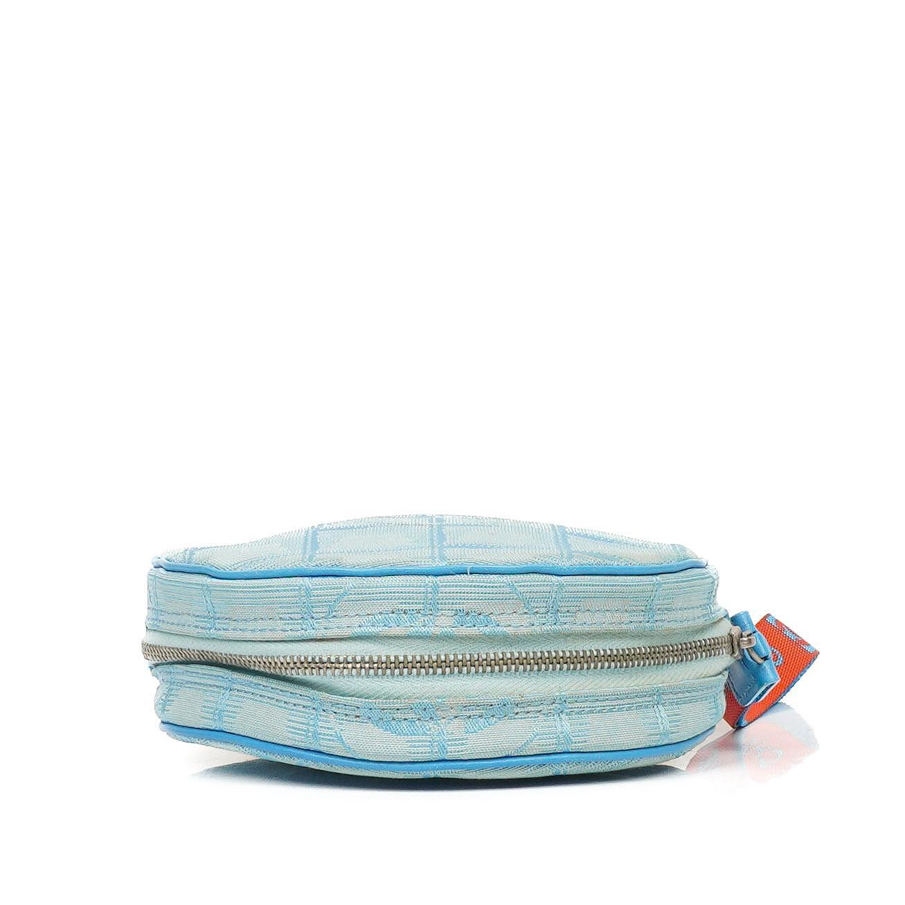 Chanel Nylon Reise Runde Blaue Kosmetiktasche, 2002-2003