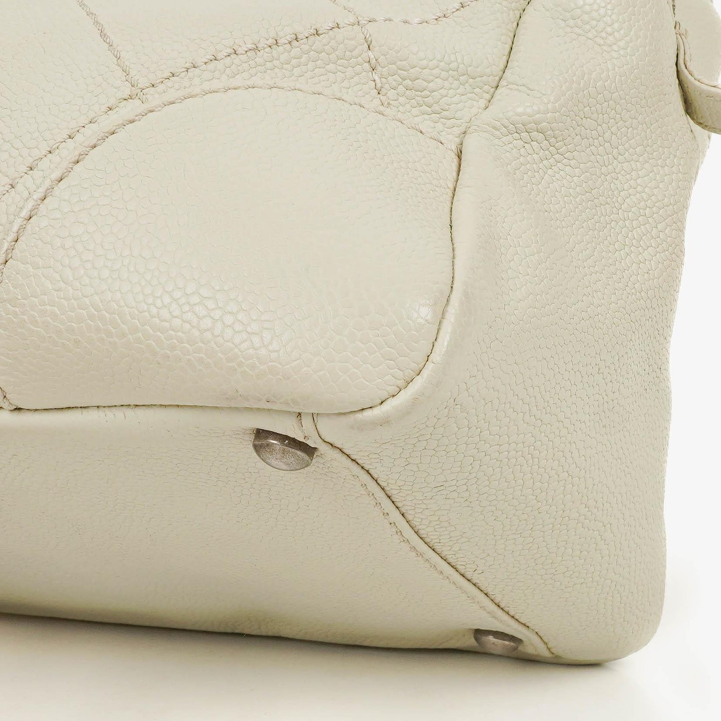 Chanel Outdoor Ligne Wild Stitch Schultertasche mit Kette