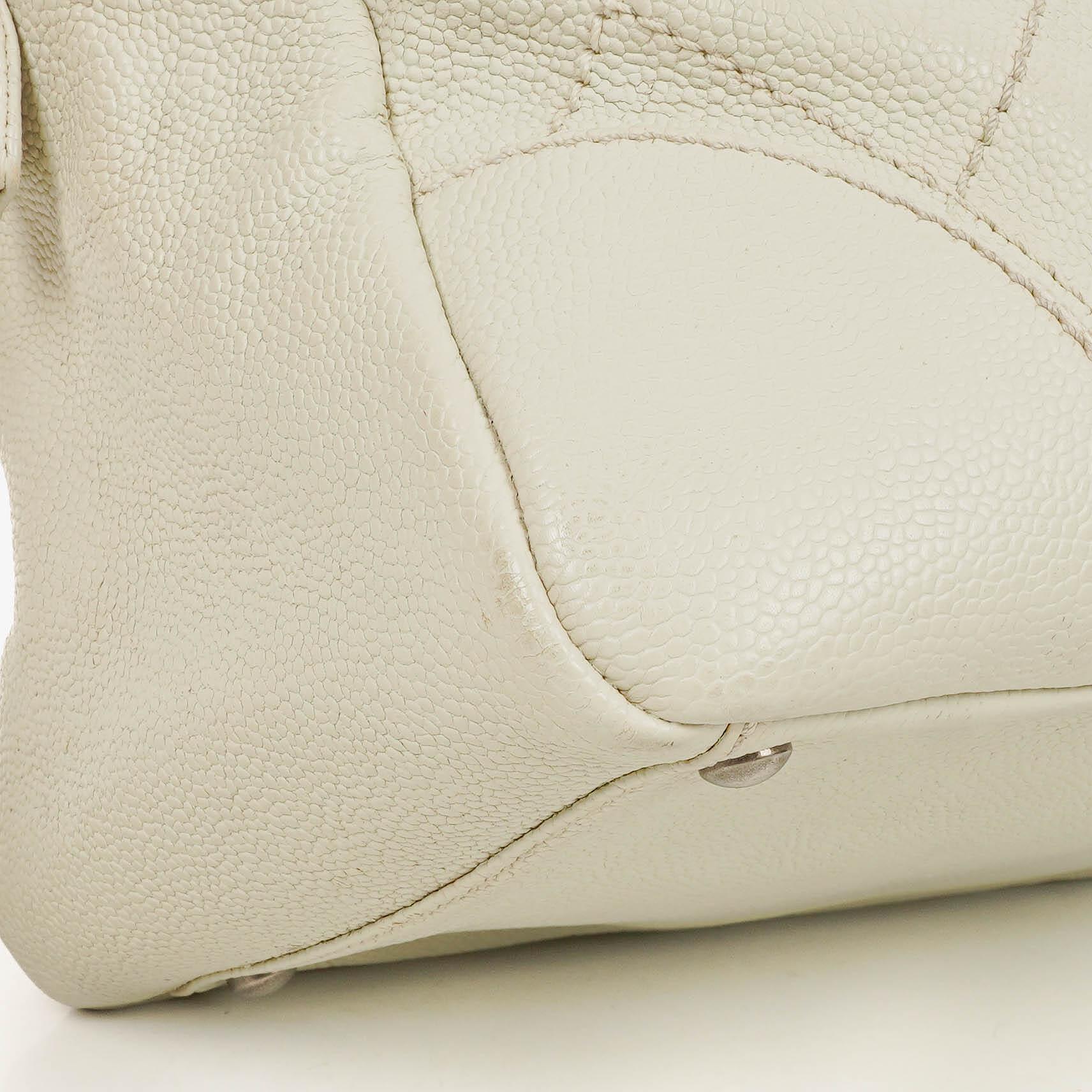 Chanel Outdoor Ligne Wild Stitch Schultertasche mit Kette