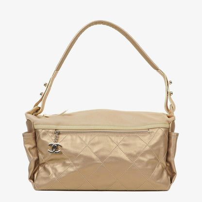 Chanel Paris-Biarritz Hobo Tasche in Gold