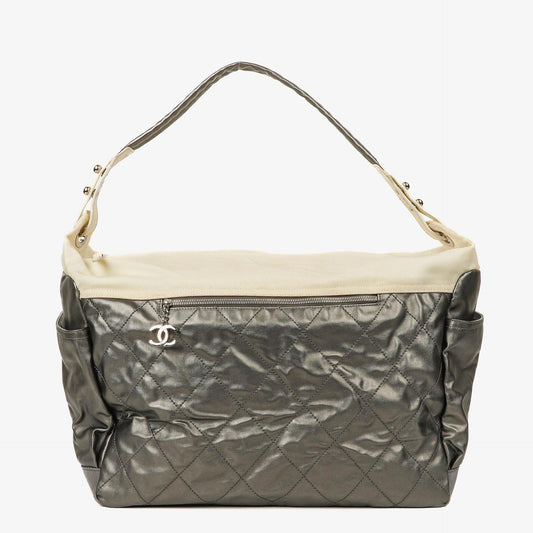 Chanel Paris-Biarritz Silber und Creme Große Hobo Tasche