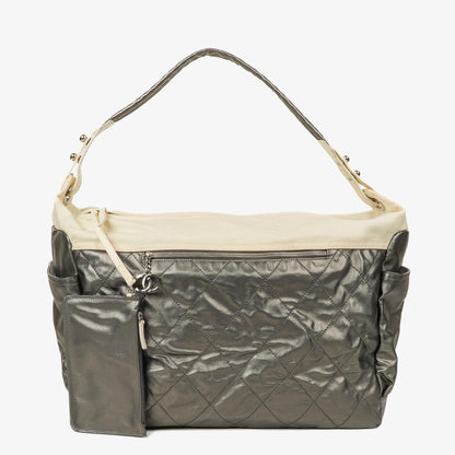 Chanel Paris-Biarritz Silber und Creme Große Hobo Tasche