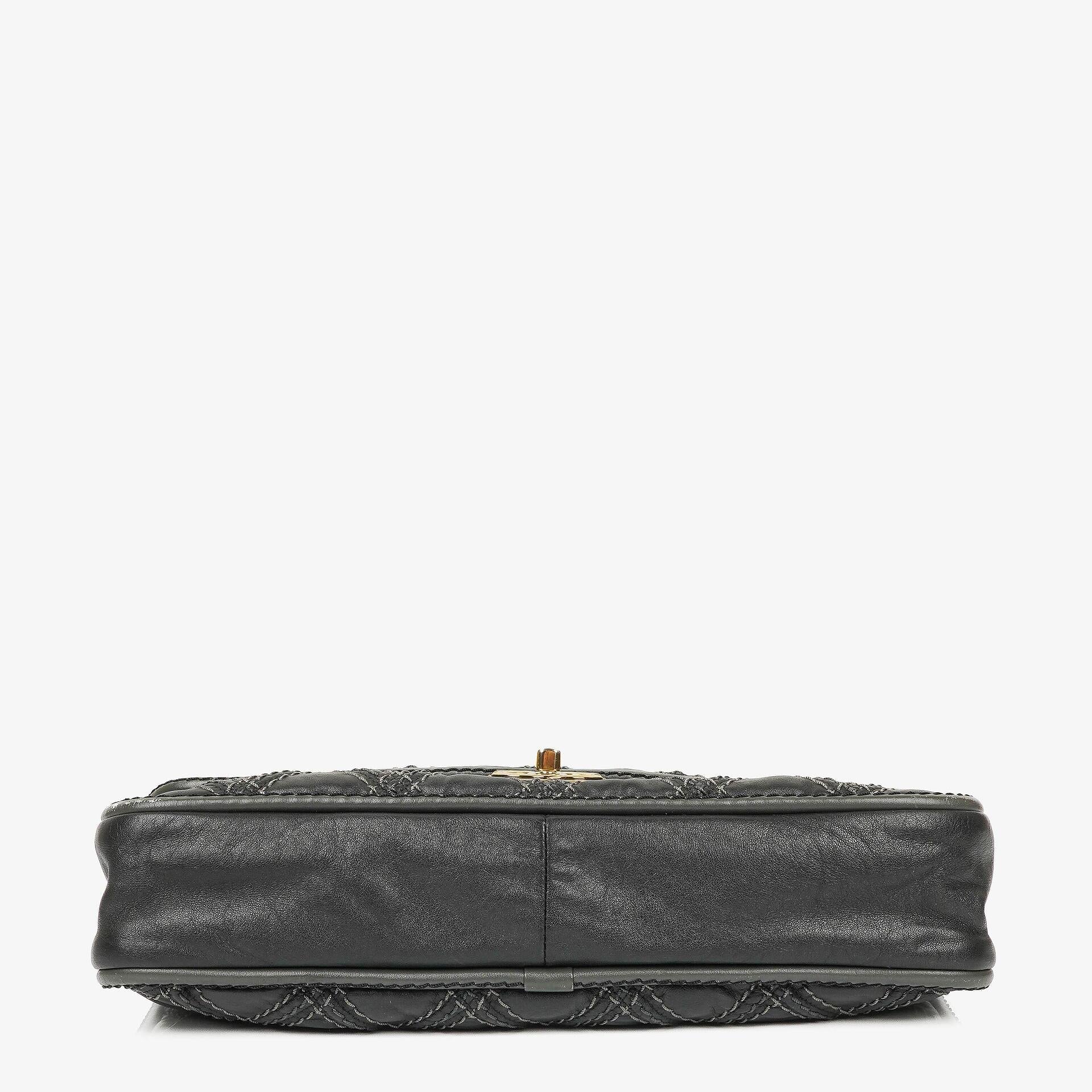 Chanel Paris-Bombay Schwarze Triptychon Klappentasche
