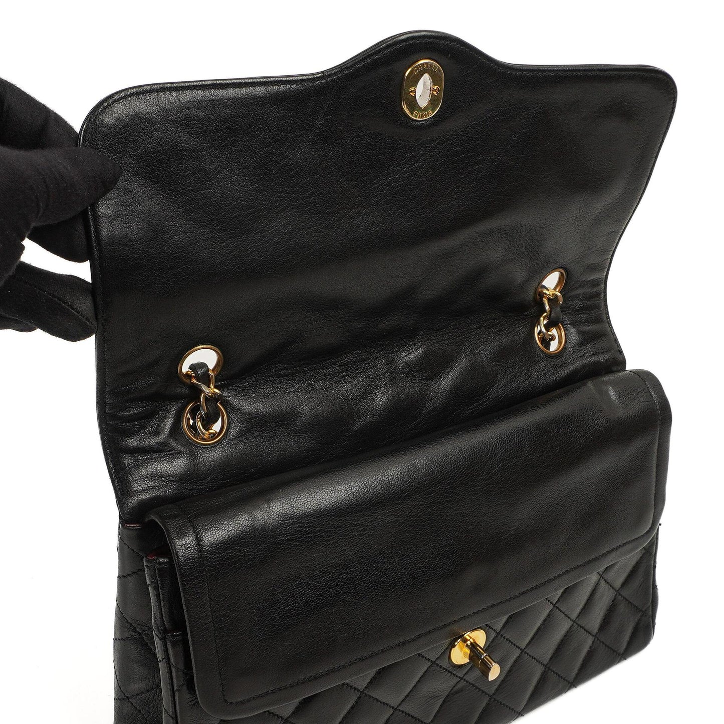Chanel Paris Klassische Mittlere Doppelklappen Tasche Schwarze Gequiltete Lammleder Mit Gold- & Silberfarbenem Zubehör
