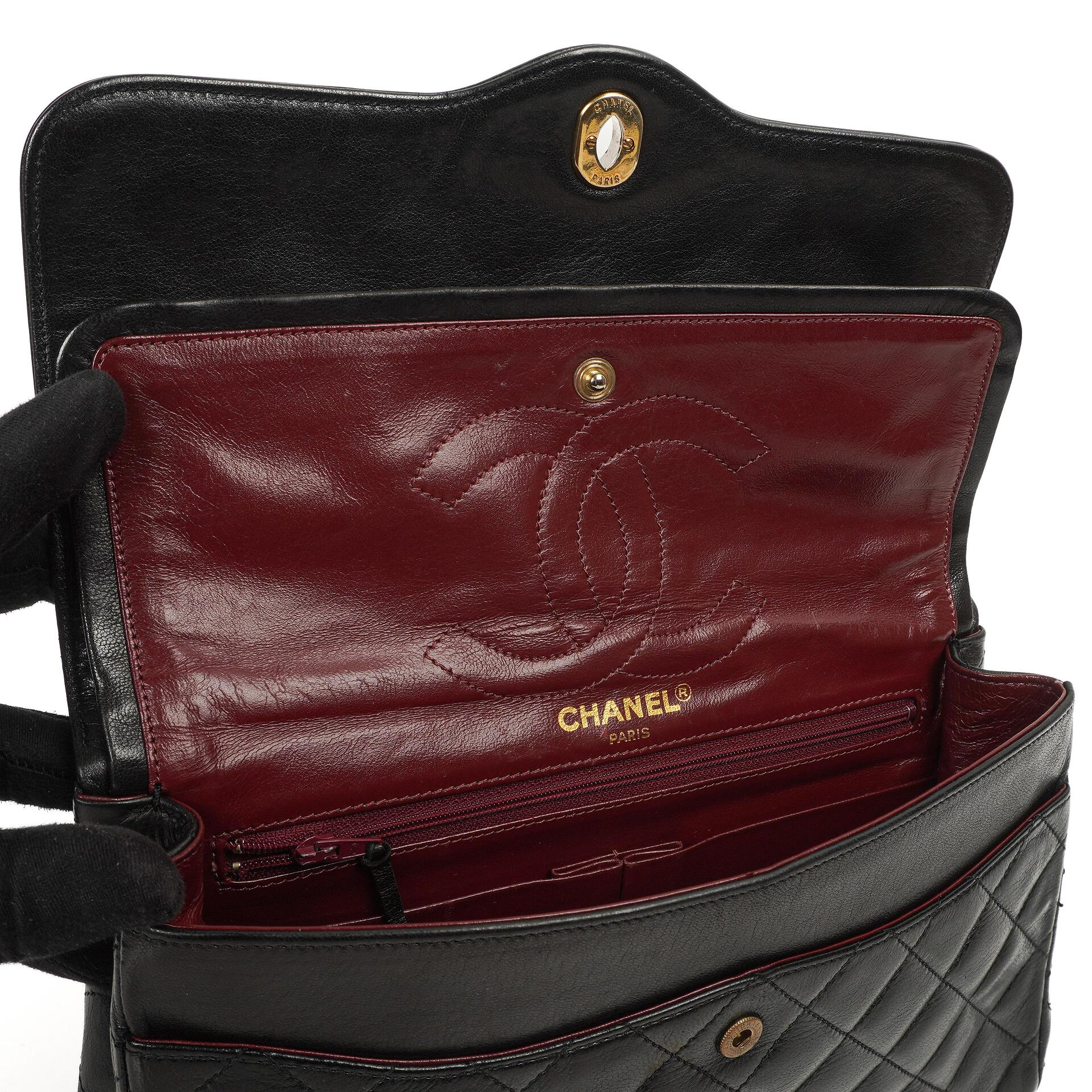Chanel Paris Klassische Mittlere Doppelklappen Tasche Schwarze Gequiltete Lammleder Mit Gold- & Silberfarbenem Zubehör