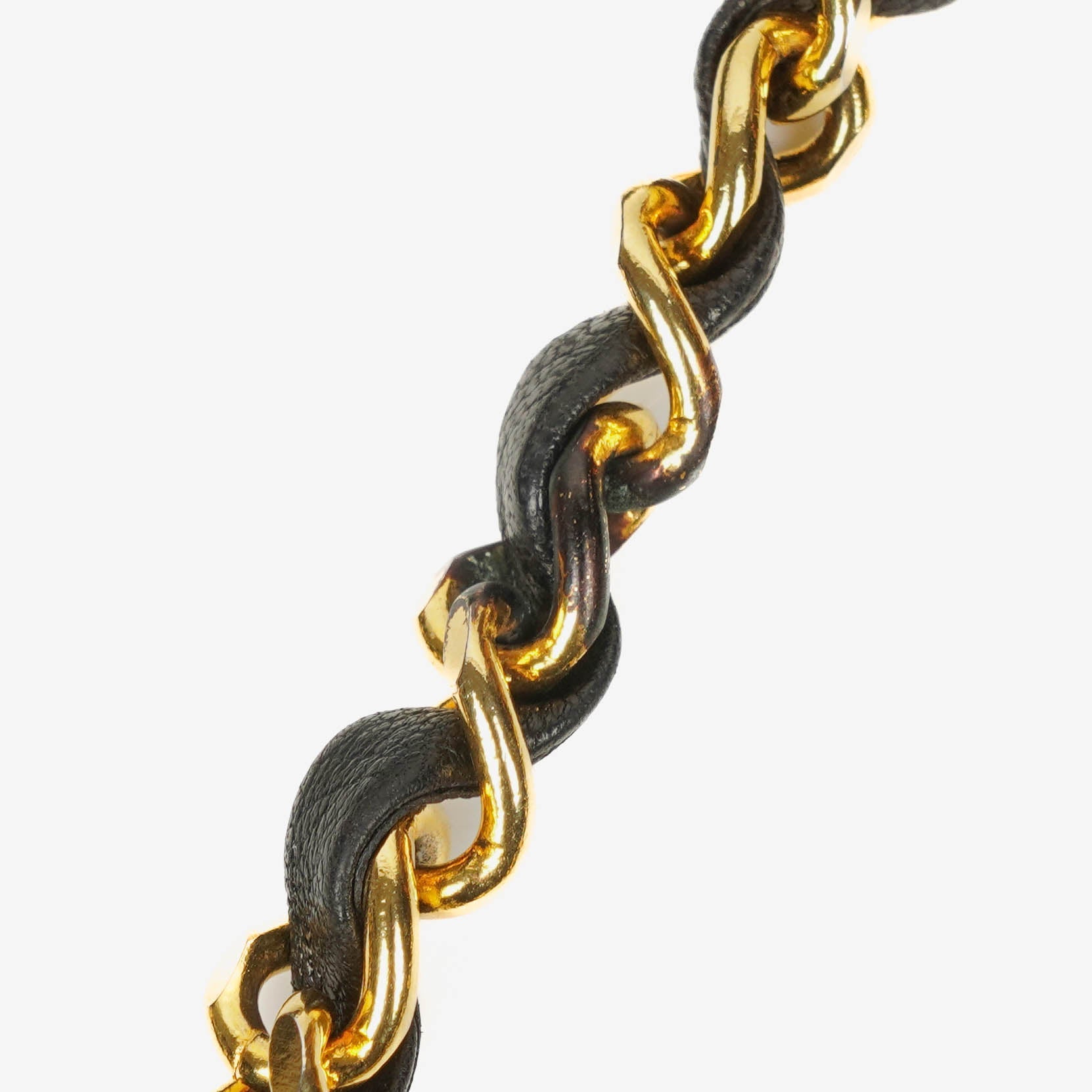 Chanel Paris Classic Medium Double Flap Bag aus schwarzem gestepptem Lammleder mit gold- und silberfarbener Hardware