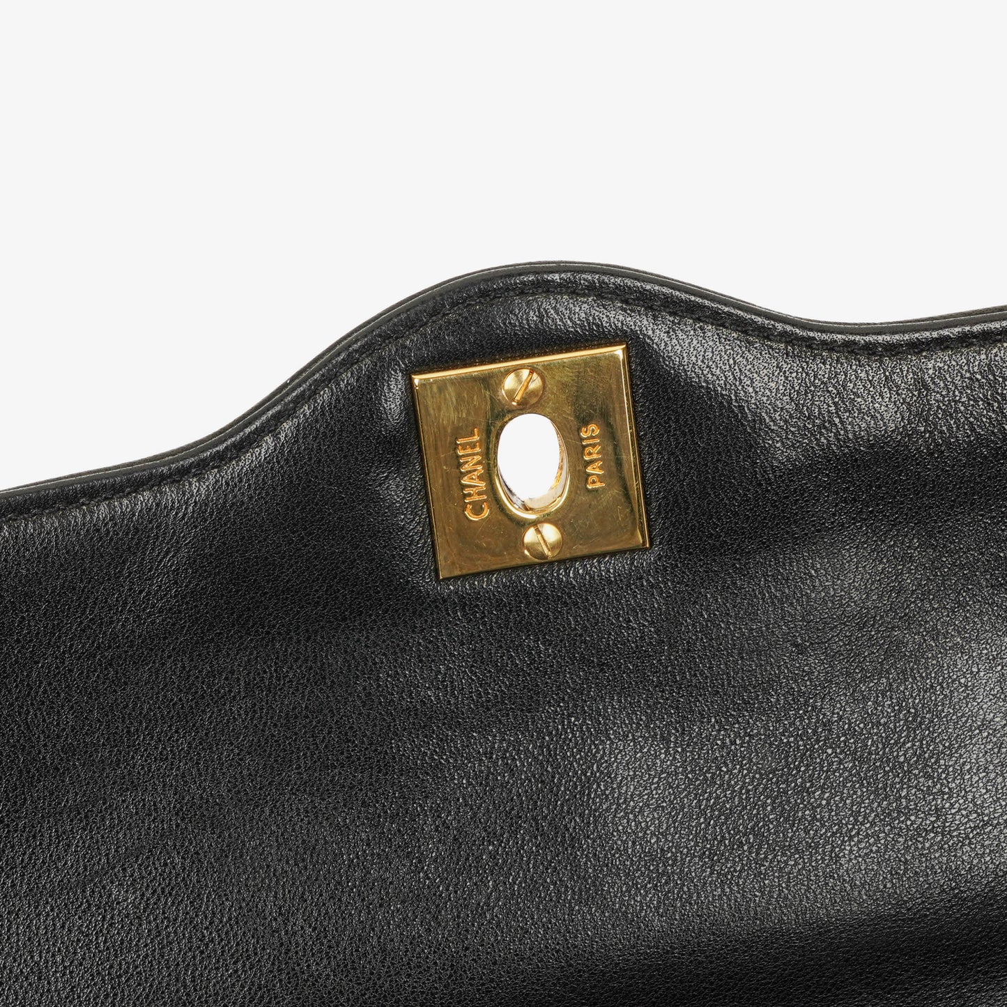 Chanel Paris Classic Medium Double Flap Bag aus schwarzem gestepptem Lammleder mit gold- und silberfarbener Hardware