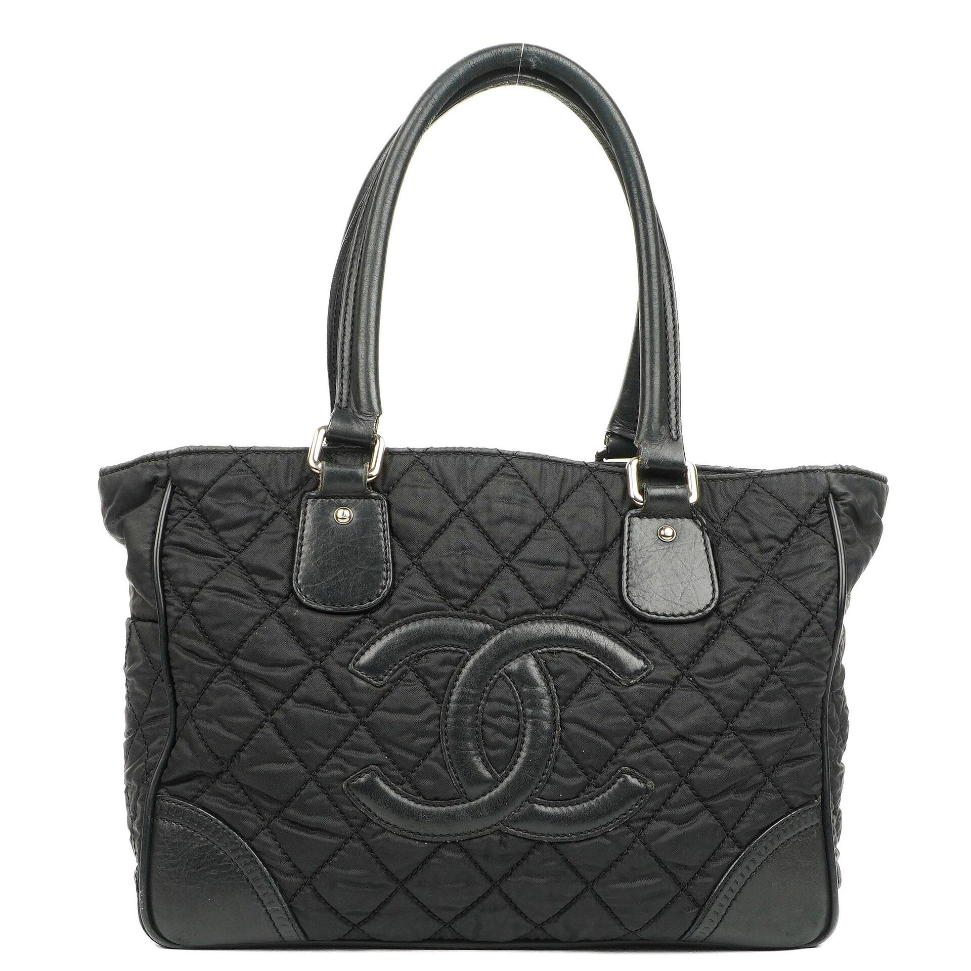 Chanel Paris New York Linie Tote Bag in Schwarz
