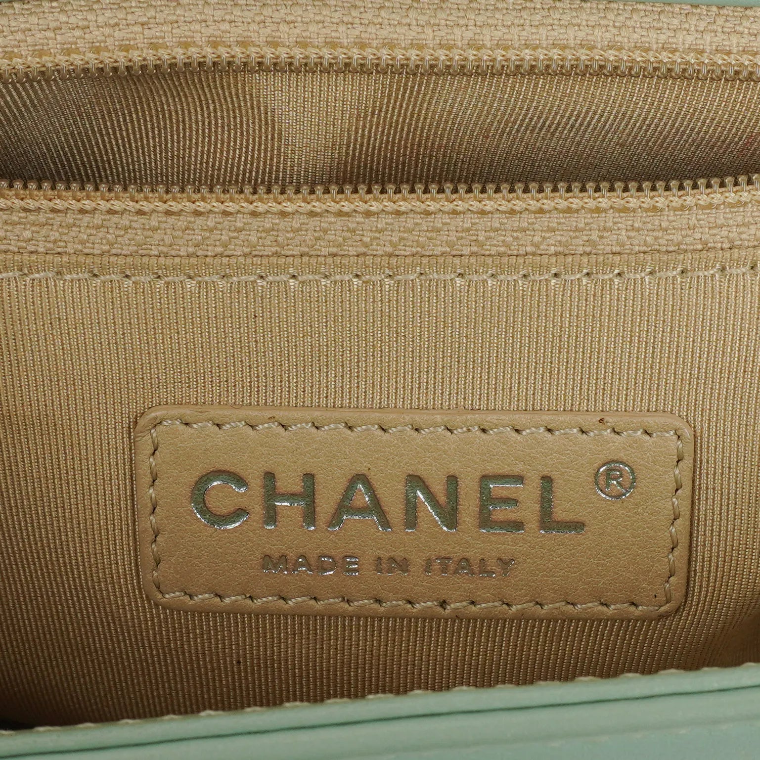 Chanel Boy Flap Tasche aus Lackleder