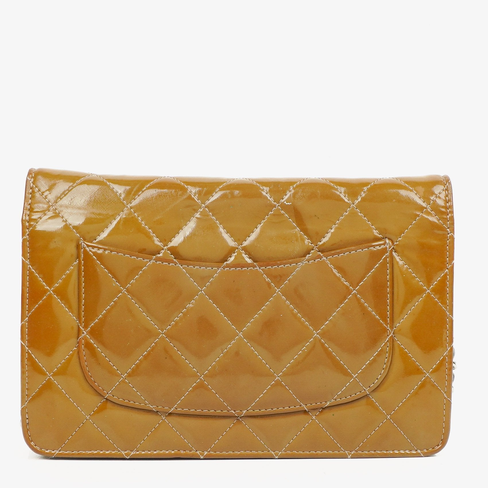 Chanel Wallet on Chain WOC aus gestepptem Lackleder