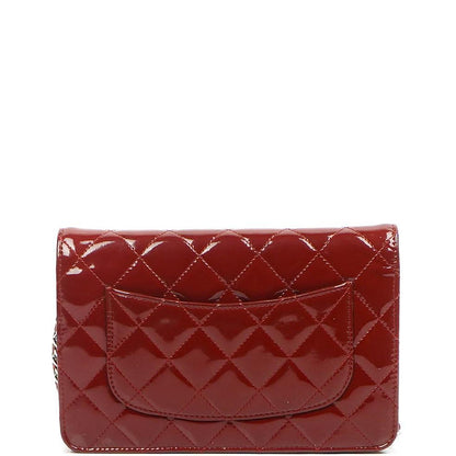 Chanel Lack Gepolsterte Geldbörse mit Kette WOC Rot