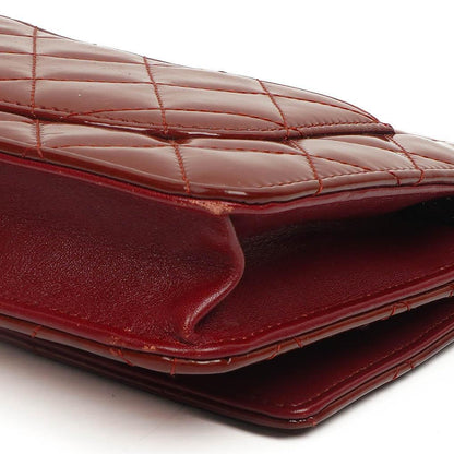 Chanel Lack Gepolsterte Geldbörse mit Kette WOC Rot