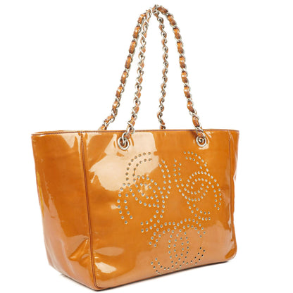 Chanel Perforated CC Shopping Tote aus Lackleder, 2000-2002